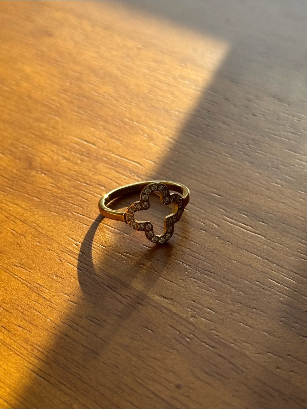 Hollow Clover gold plated ring